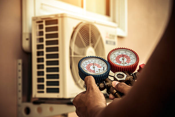 Professional Heat Pump Repair technician working in Cranberry Township, PA